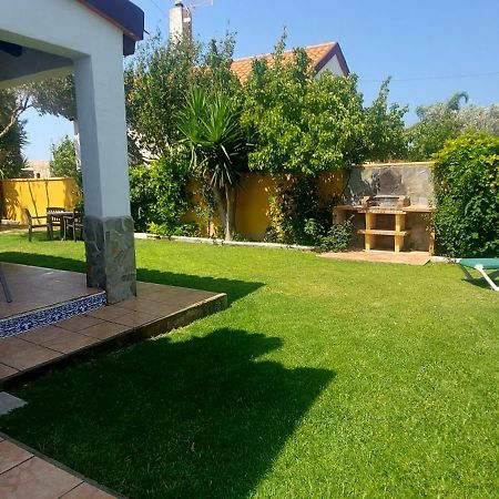 Chalet la Huerta con piscina chimenea y Wifi Conil De La Frontera Exterior foto