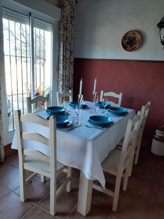 Chalet la Huerta con piscina chimenea y Wifi Conil De La Frontera Exterior foto