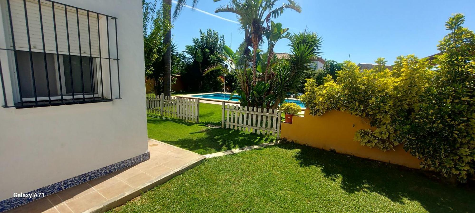 Chalet la Huerta con piscina chimenea y Wifi Conil De La Frontera Exterior foto
