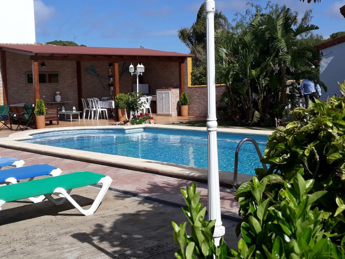 Chalet la Huerta con piscina chimenea y Wifi Conil De La Frontera Exterior foto